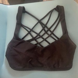 Lululemon sports bra
